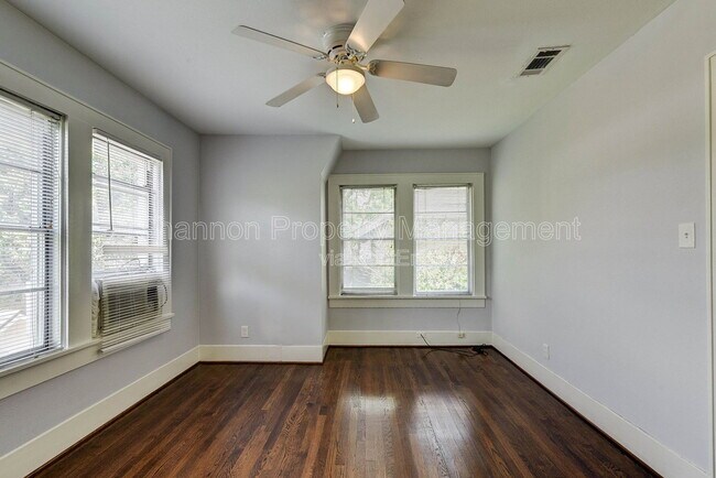 Building Photo - 1748 Hawthorne St