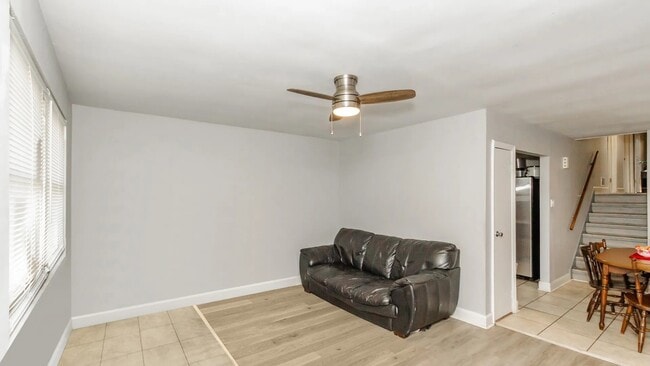 Building Photo - 5141 S Carpenter St