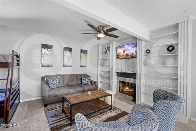 Building Photo - 6149 E Delcoa Ave