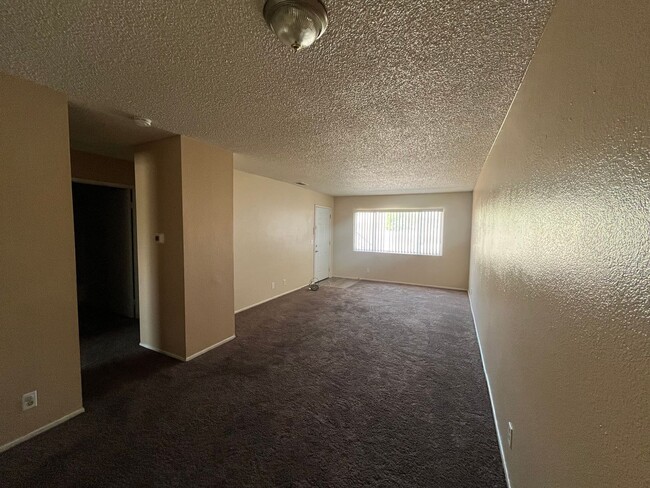 Building Photo - 1161 Barstow Rd