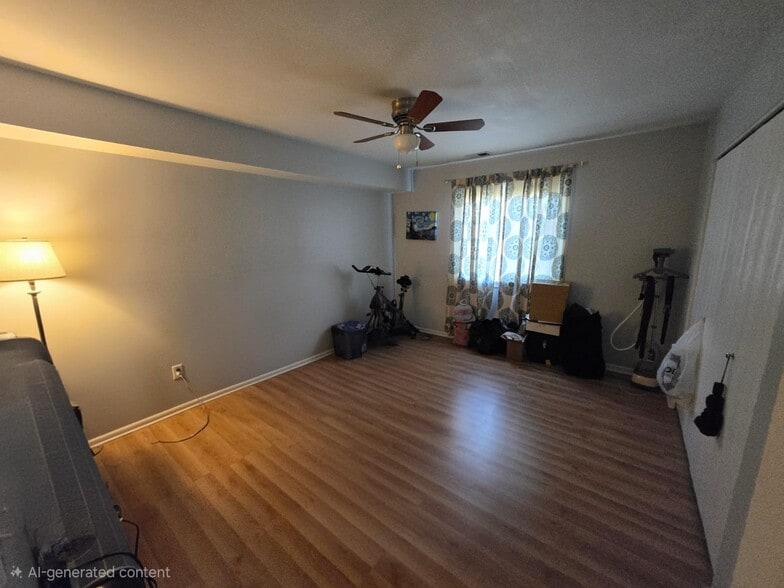 Building Photo - 470 Echo Ln