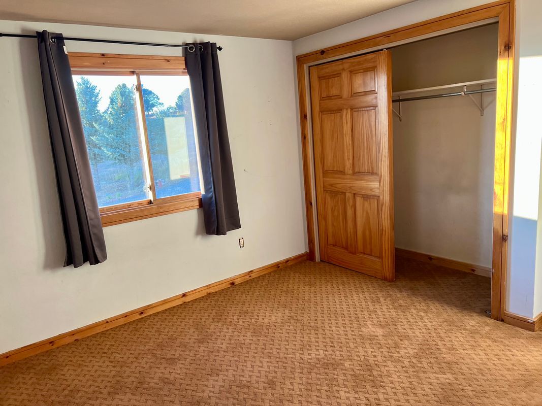 Building Photo - 260 Alto Ln