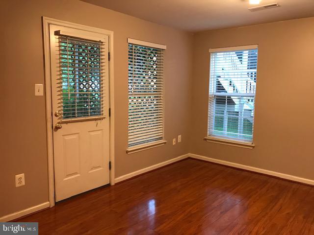 Building Photo - 10701 Enfield Dr