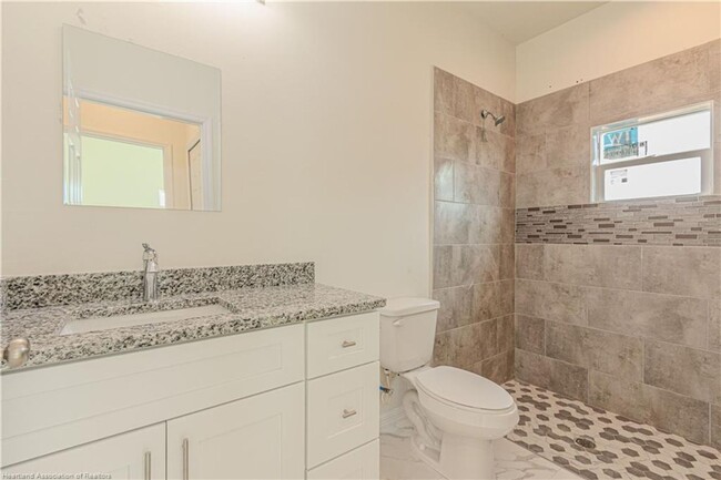Building Photo - BRAND NEW-MOVE IN READY TWO BEDROOM/2 BATH...