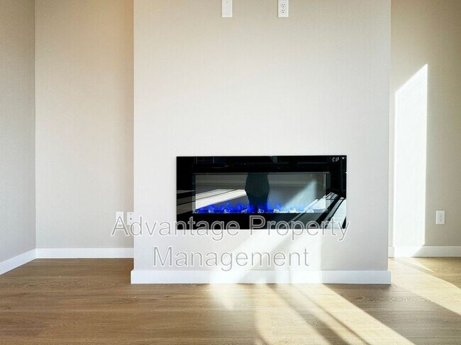 Building Photo - 5025 NW Torchcrest Pl
