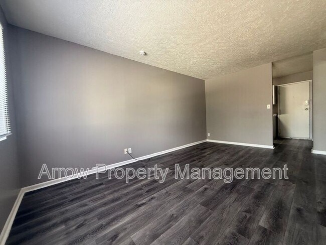 Building Photo - 1215 E Street-5