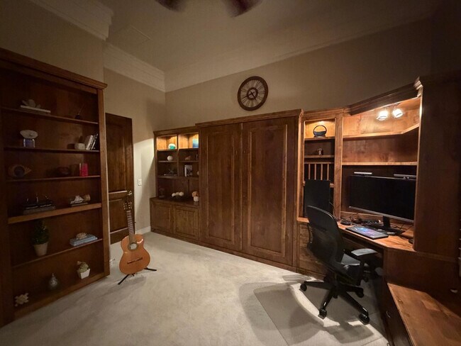Building Photo - 1823 E Windrose Dr
