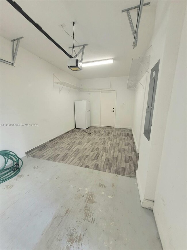 Building Photo - 9724 Darlington Pl