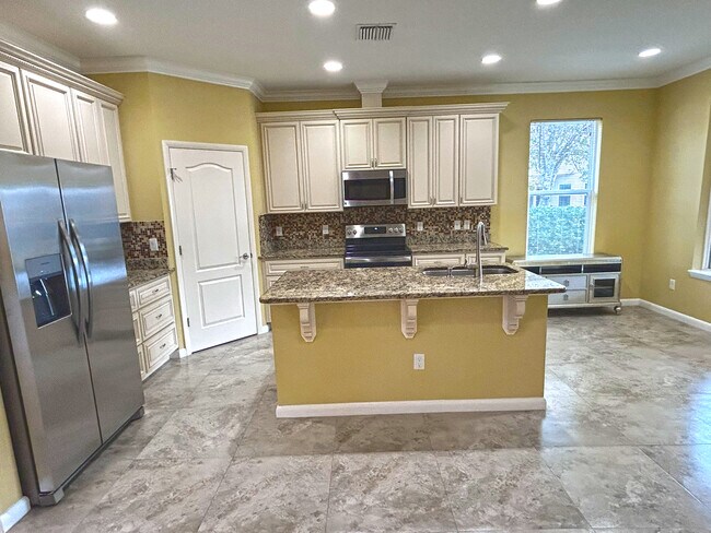 Building Photo - 3 Wilden Pl