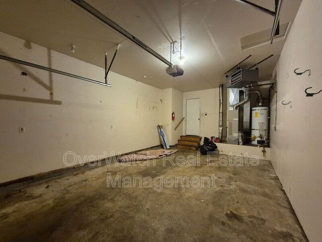 Building Photo - 250 Oklahoma St