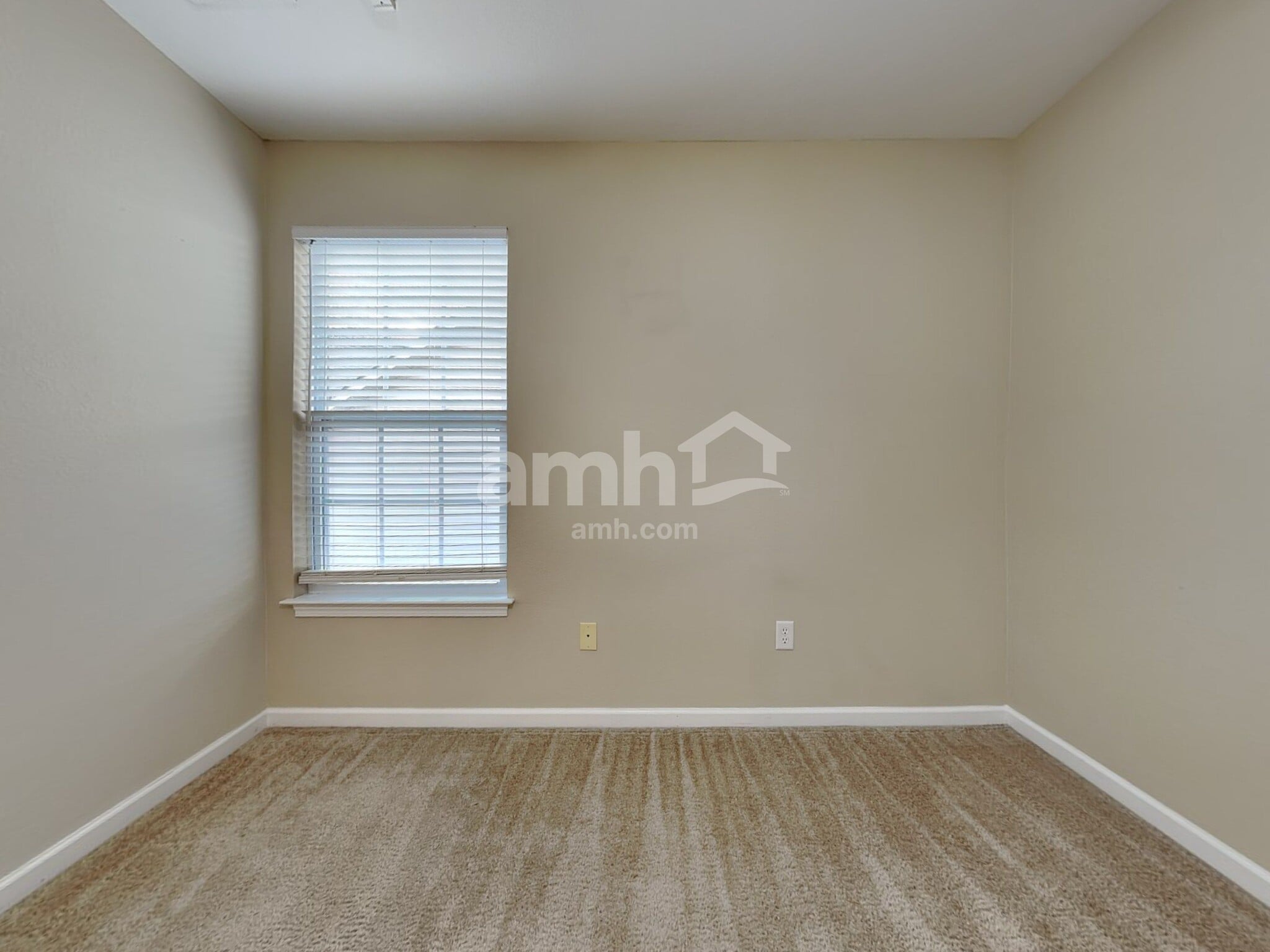 Building Photo - 10429 Kentwell Rd