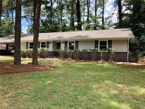 Building Photo - 4142 Blackhawk Dr