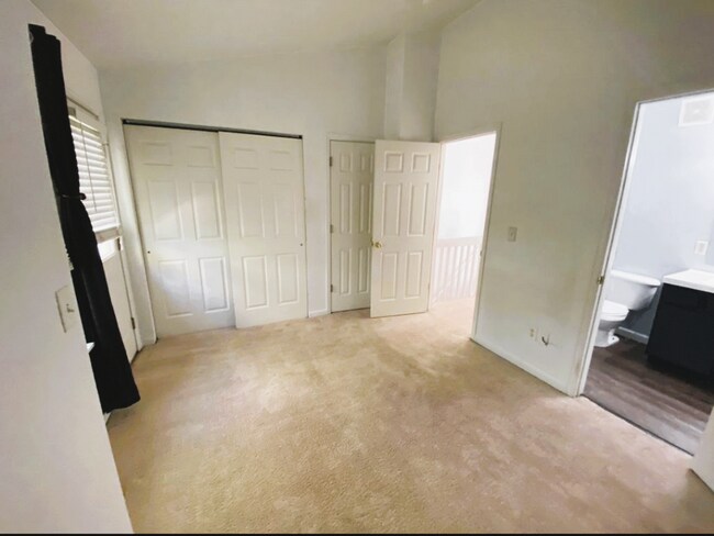 Building Photo - 17293 E Ford Dr