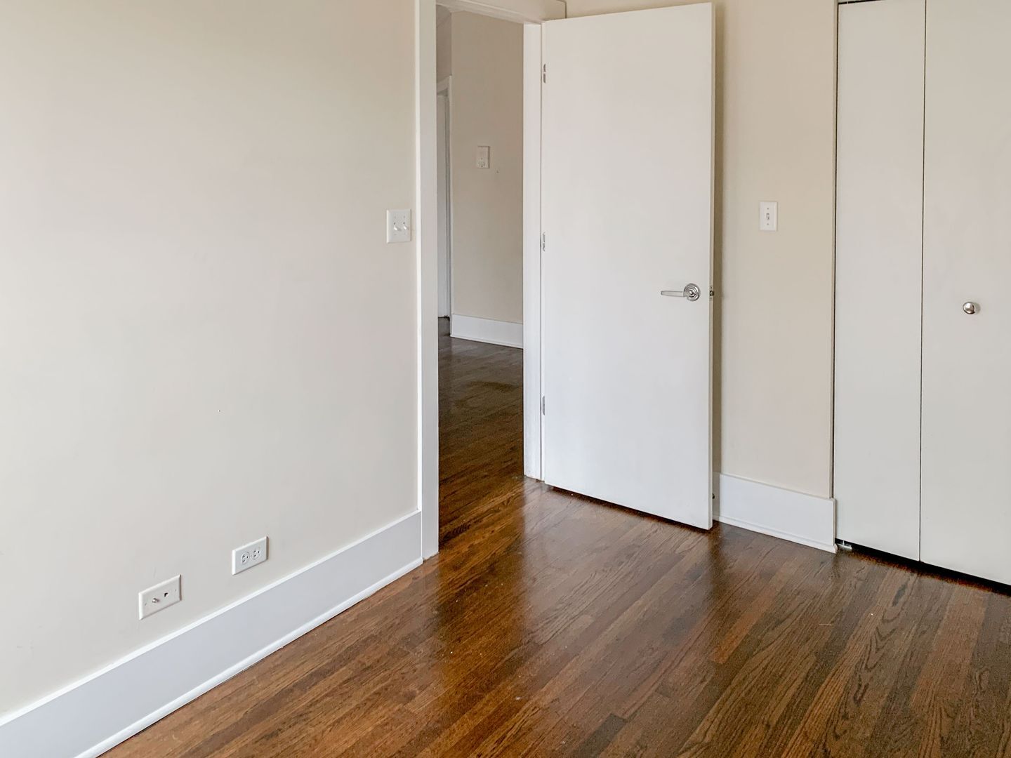 Building Photo - 3453 N Wolcott Ave