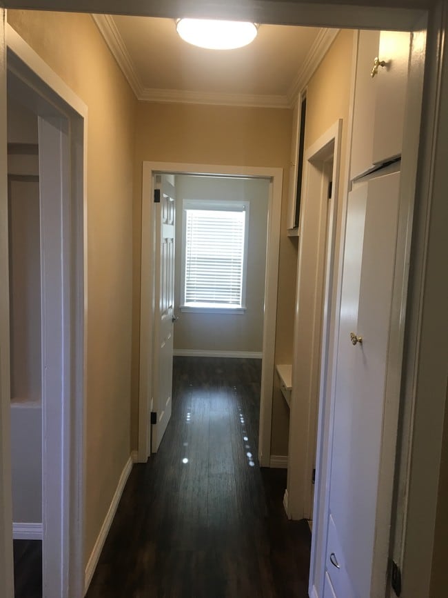 Hallway - 1510 W 79th St