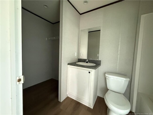 Building Photo - 5522 Aberdeen Pl