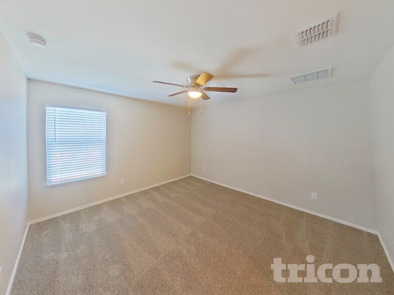 Building Photo - 5205 Longshadow Dr