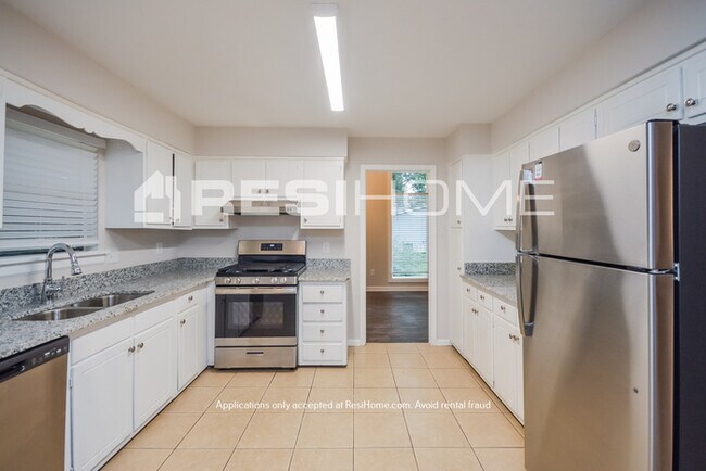 Building Photo - HOME FOR RENT!! ONE MONTH FREE!!