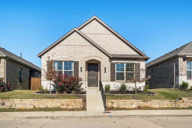 Building Photo - 8211 Agarito Way