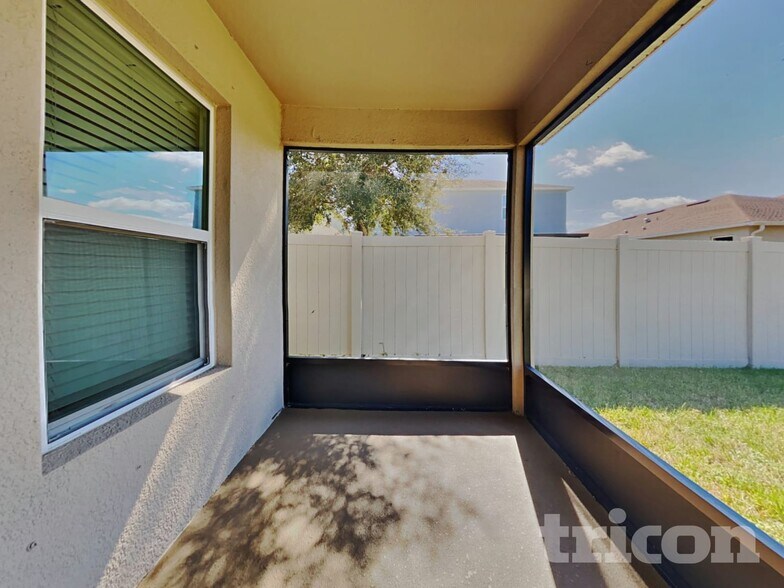 Building Photo - 7274 Somerset Pond Dr