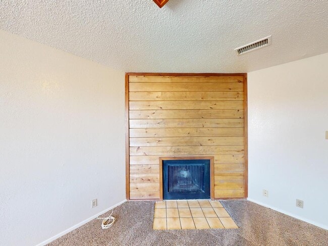 Building Photo - 408 SE 6th St