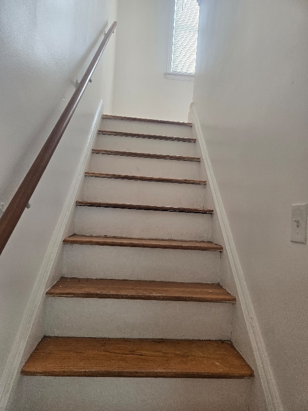 Building Photo - 14274 Kilbourne Ave