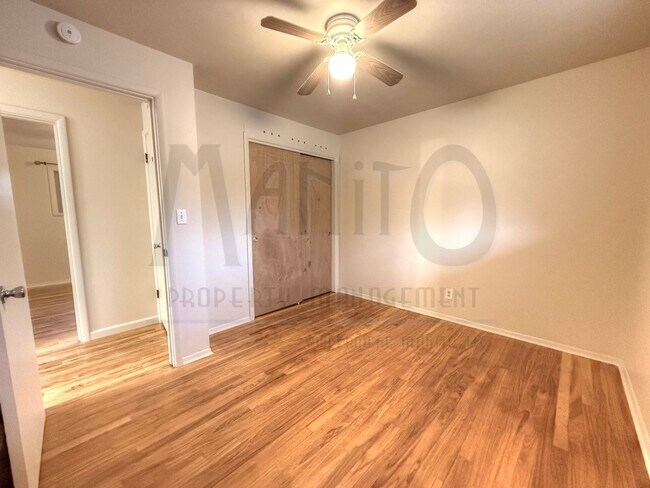 Building Photo - Bright & Open Country Homes Rancher