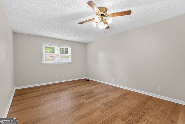 Building Photo - 3769 Amber Rd NW