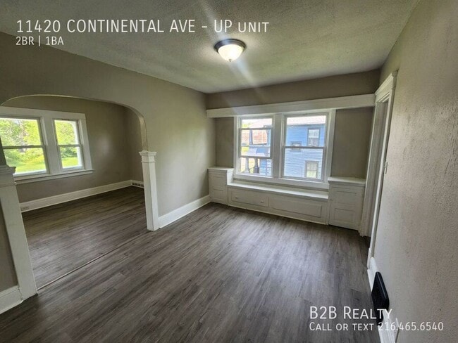 Building Photo - 11420 Continental Ave