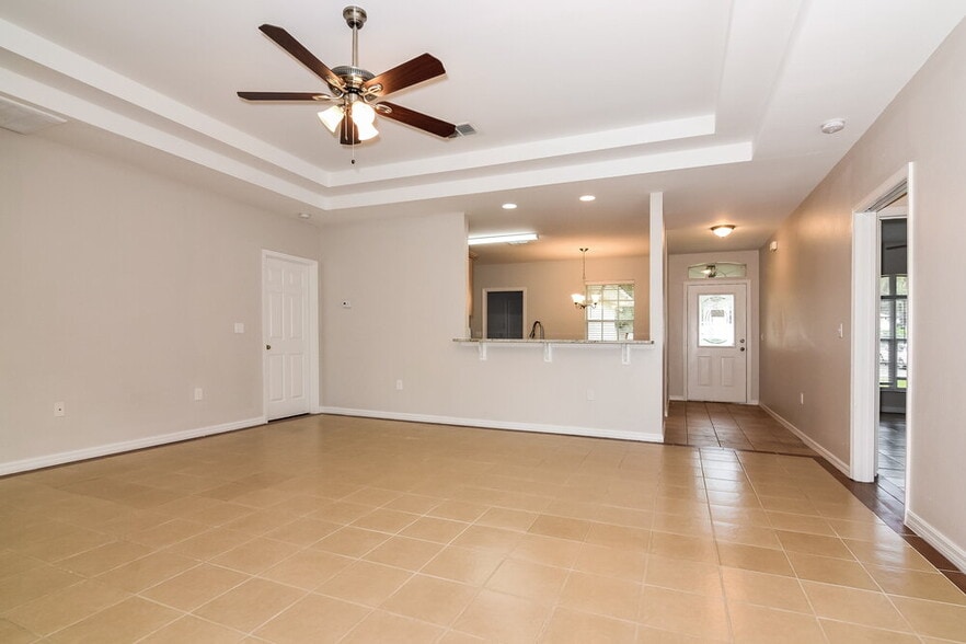 Building Photo - 6557 Shepherd Oaks Rd