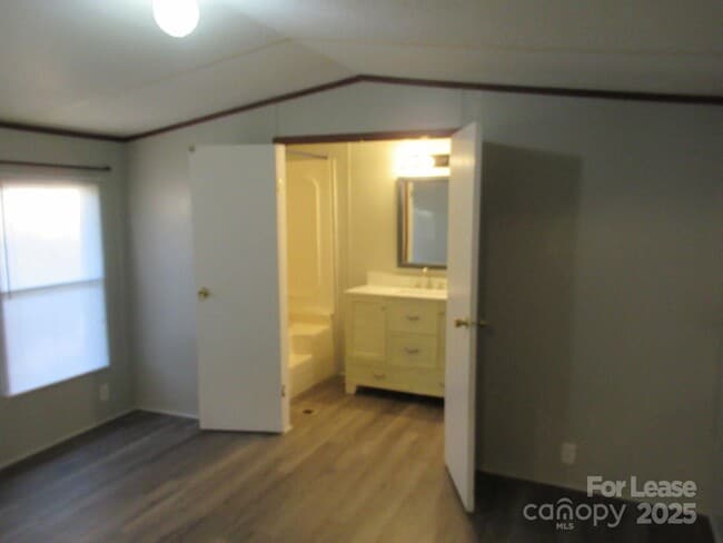 Building Photo - 368 Hudson White Trail