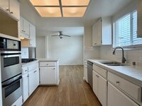 Building Photo - 529