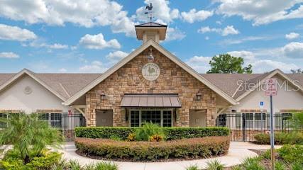 Building Photo - 222 Crown Oaks Way