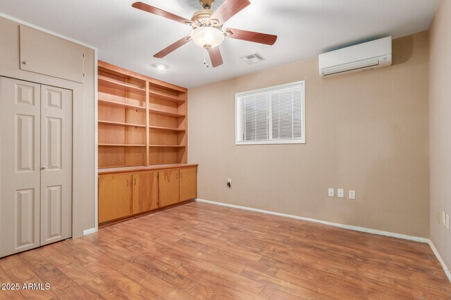 Building Photo - 13827 N Tan Tara Dr