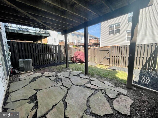 Building Photo - 43670 St Helena Terrace