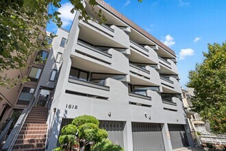 Building Photo - Epic REA: 1 BR/ 1 BA Chic Condo in Iconic ...