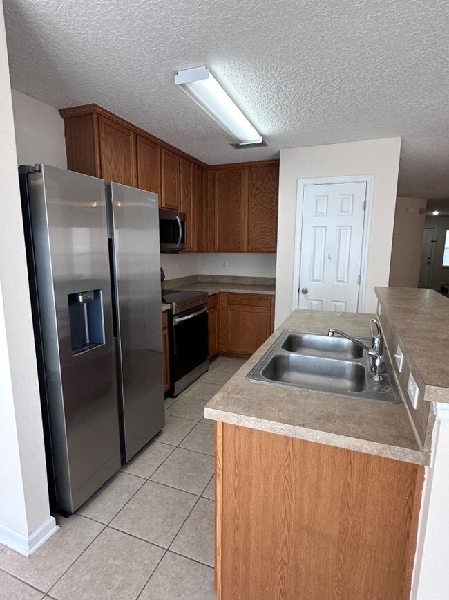 Building Photo - Move-in ready in Fleming Island Plantation