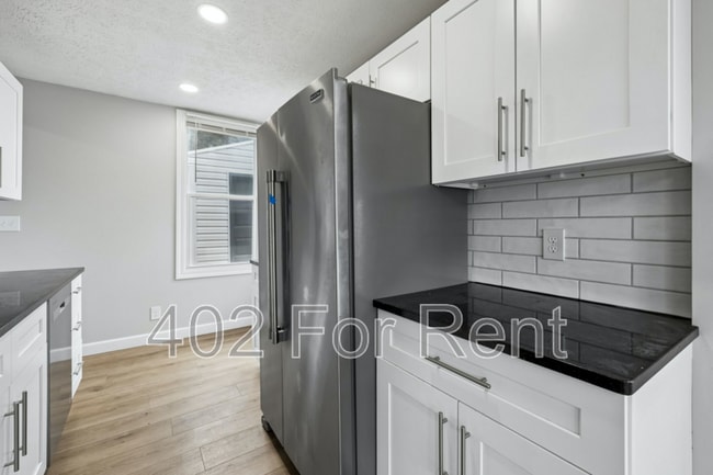 Building Photo - 3111 S 40th St