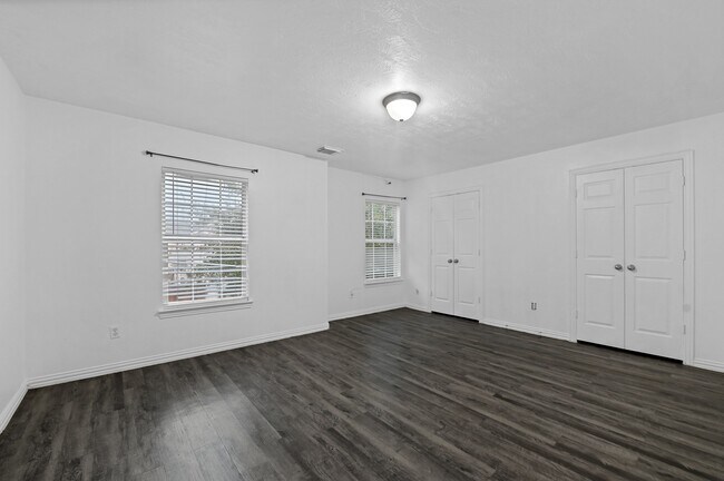 Building Photo - 15411 Lucky Star Dr