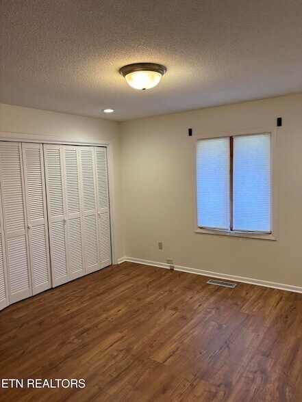 Building Photo - 218 Baltusrol Rd