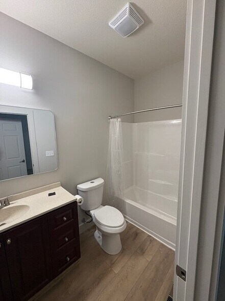 Building Photo - 209 Summit Rd