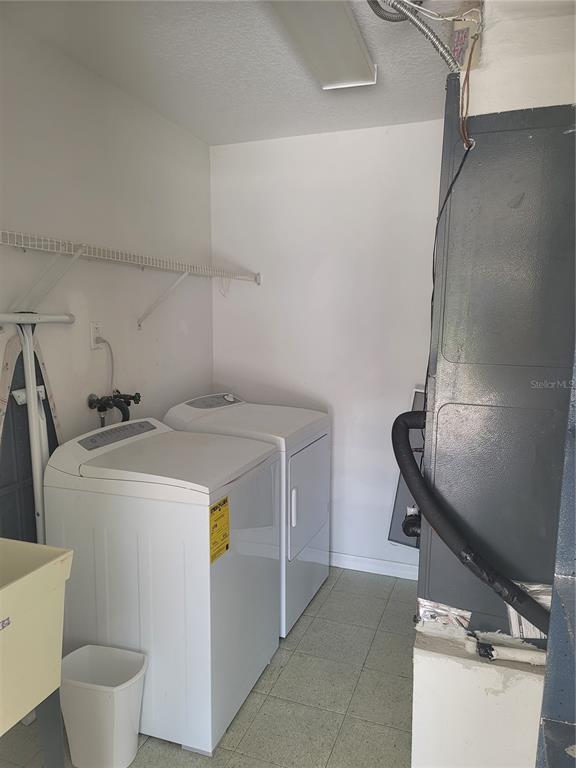 Building Photo - 45 Barkwood Ln