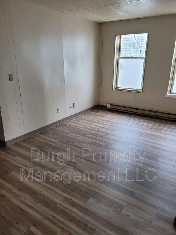 Building Photo - 984 Jefferson Ave