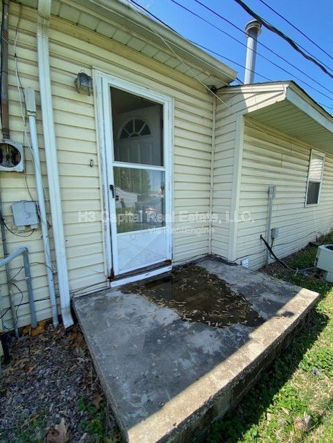 Building Photo - 2011 Harris