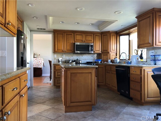 Building Photo - 6851 Defiance Dr