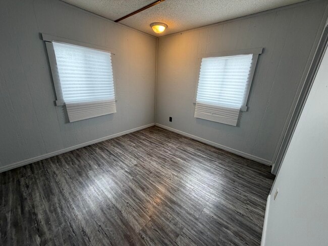 Building Photo - 509 Shadowlawn-