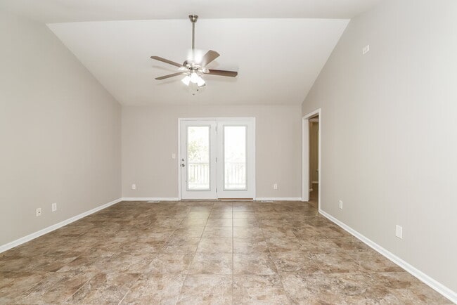 Building Photo - 4011 Mountainridge Dr