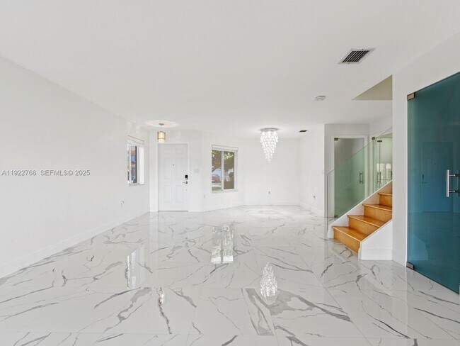 Building Photo - 16544 SW 68th Terrace