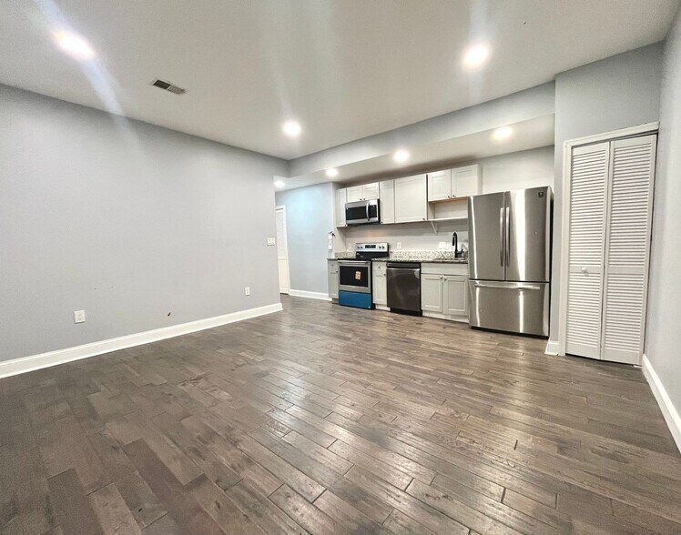 Building Photo - 1222 Missouri Ave NW