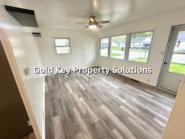 Building Photo - 3 Bed 1 Bath Home For Rent! (NO SECTION 8)
